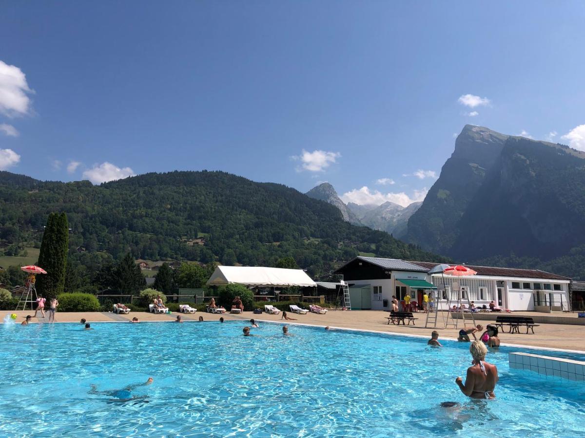 Appartement En Hyper Centre De Samoëns Екстериор снимка