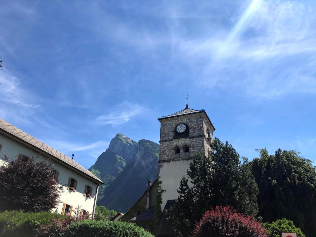 Appartement En Hyper Centre De Samoëns Екстериор снимка